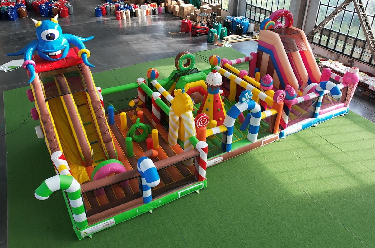 Potrójny Plac Zabaw Cukierkowe Potworki